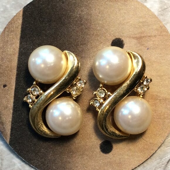 80s Classic Chic Earrings w Pearl Gold Rhinestone Glam #VintageGlam #80sElegance - Picture 1 of 2